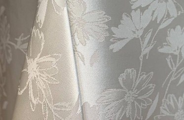 تصویر رومیزی گرد قطر 180 رزین تاژ طرح کلارا 