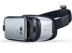 تصویر هدست واقعیت مجازی سامسونگ مدل Gear VR 