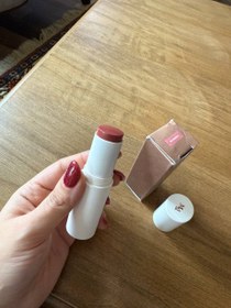 تصویر رژگونه استیکی moonglaze رنگ‌blushed 