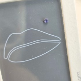 تصویر پرسینگ لب 