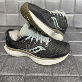 تصویر کتونی اورجینال ساکونی/استوک/سایز ۳۸/saucony triumph 28 Saucony triumph 18