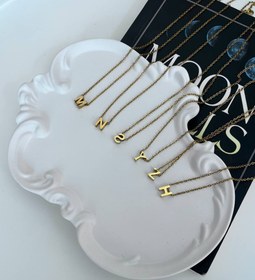 تصویر گردنبند حروف 