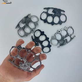 تصویر پنجه بوکس عقابی تاس دار Eagle boxing claw with dice