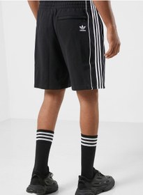 تصویر شلوارک اساسی رکایو برند adidas originals Essential Rekive Shorts