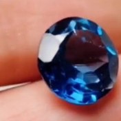 تصویر نگین تک توپاز آبی لندن طبیعی و معدنی کد ۲۰۰۰۷ 