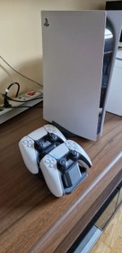 تصویر استند دوتایی دسته PS5 - سفید PS5 Controller Dual Stand