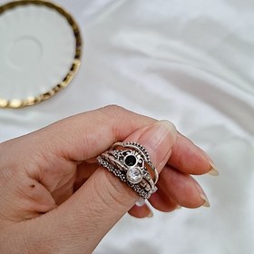 تصویر پک انگشتر سیاه قلم 