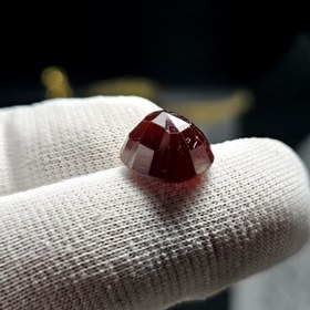 تصویر نگین سنگ طبیعی گارنت معدنی ۱۱ قیراط کد : 33968 