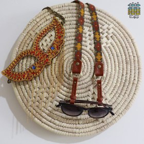 تصویر بند عینک گلیمی پاییز 