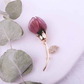 تصویر سنجاق سینه گل 