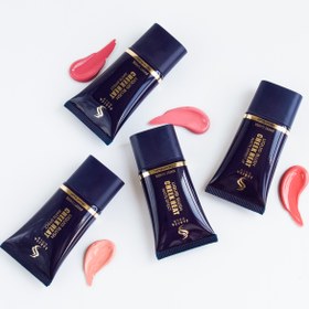 تصویر رژگونه مایع ساریسا گلد با بافت سبک با پیگمنت بالا - ۹۵ SARISA GOLD