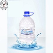 تصویر آب مقطر ۵ لیتری زلال 