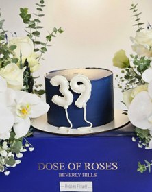 تصویر پکیج باکس گل و کیک vip 