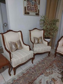 تصویر کوسن پاپیونی پولکی 