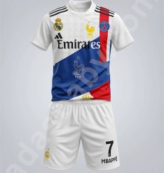 تصویر ست ورزشی منتخب امباپه 71926 