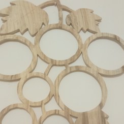 تصویر قاب عکس چوب ممرز طرح انگور 