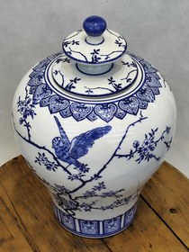 تصویر جینجر جار مدل پرنده در ساده پرنده در ساده