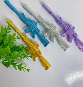 تصویر خودکار تفنگی نقره ای 