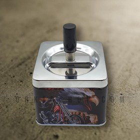 تصویر زیر سیگاری فلزی در فشاری 