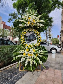 تصویر پایه گل تسلیت کد 202 