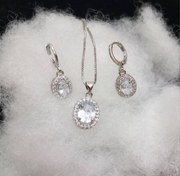 تصویر نیم ست مجلسی، زنانه نگین دار آبکاری شده - نقره ای 