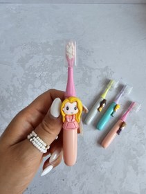 تصویر مسواک شکلی کودک M.A.I 