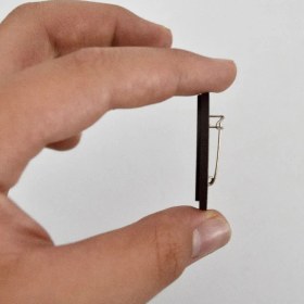 تصویر سنجاق سینه مولتی 