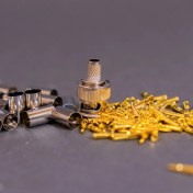 تصویر فیش BNC پرسی نقره‌ای QPLUSE 