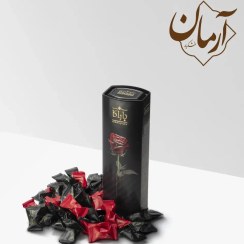 تصویر شکلات کادویی باراکا مدل رز وزن ۳۰۰ گرم 
