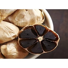 تصویر سیر سیاه همدان ۲۰۰ گرم 