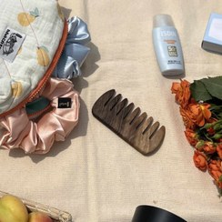 تصویر شانه چوب گردو 