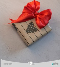 تصویر کاغذ کادو طرح قلبی Heart gift paper 