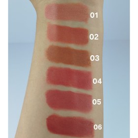 تصویر رژگونه مایع پد دار 