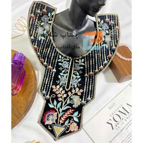 تصویر پنل مشکی مخمل گلدوزی 