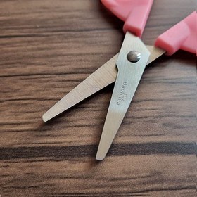 تصویر قیچی خیاطی مدرسه 