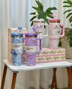 تصویر تراول ماگ استنلی گلدار با جعبه کادویی 