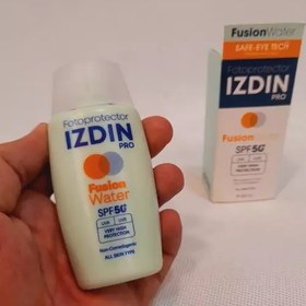 تصویر ضدآفتاب ایزدین پرو شرکتی تحت لیسانس همراه با سیب سلامت و پروانه بهداشتی spf 50 