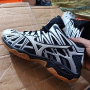 تصویر کفش والیبال هندبال و بسکتبال مردان و بانوان میزانو تورنادو ویو ایکس 2 mizuno wave tornadoo رنگ نقره ای 