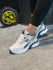 تصویر کفش کتونی اسپرت لژدار نیوبالانس (New Balance) مدل 740 زنانه و دخترانه رنگ کرم سبز 