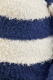 تصویر بافت زنانه راه راه پهن پرز بلند women-wide-stripe-long-pile-knitwear