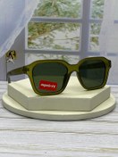 تصویر عینک اسپریت با فریم سبک کائوچو و لنز پلاریزه پلی‌کربنات؛ انتخابی شیک و حرفه‌ای برای استفاده روزمره و رانندگی 