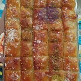 تصویر شیرینی باقلوا ترد و تازه وزن (800گرمی) 