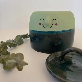 تصویر بانکه مینیمال آدمکی 