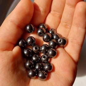 تصویر مهره سنگ حدید دودی اصل سایز 8 