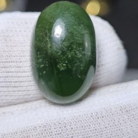 تصویر نگین سنگ یشم خوش رنگ معدنی کد 36776 