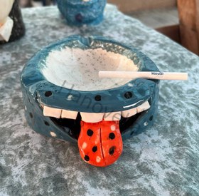 تصویر زیرسیگاری زبون دراز زیر سیگاری دست ساز زبون دراز