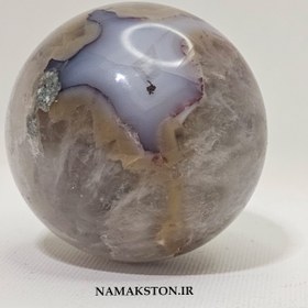 تصویر گوی عقیق 136 گرمی با پایه چوبی agate ball5