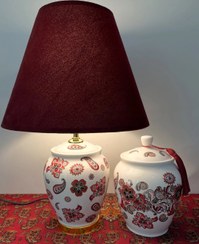 تصویر آباژور رومیزی سرامیکی طرح بته جقه قرمز زرشکی 