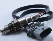 تصویر سنسور اکسیژن ام ۱۷ سوکت طوسی NTK ژاپن لیبل داناپارت 