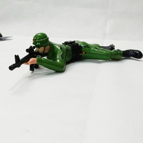 تصویر اسباب بازی سرباز جنگی مسلح 